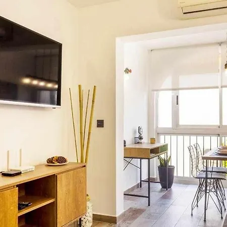 Pink Palm Торевьиа